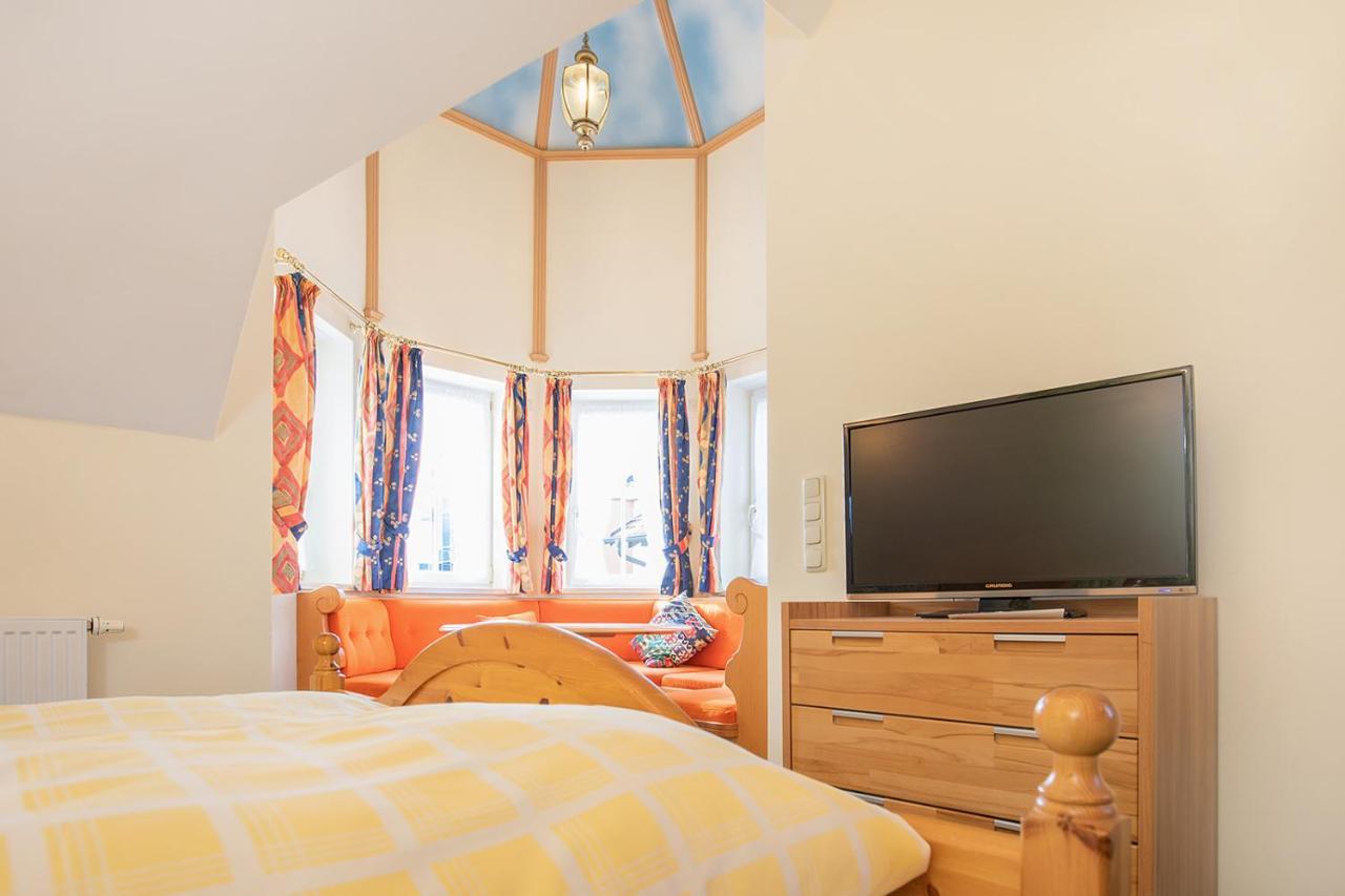 Koenig Ludwig Design Hotel Neu Zimmer Mit Sauna Oder Whirlpool Oder Mehr Altötting Zewnętrze zdjęcie