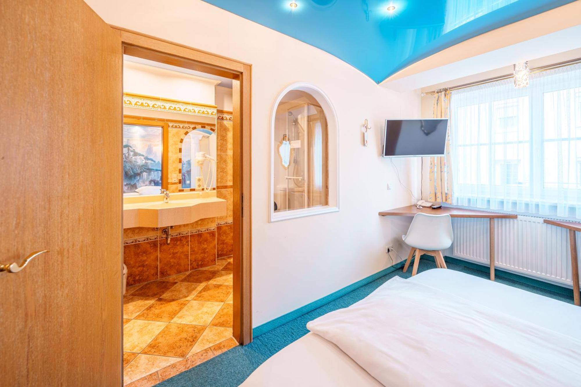 Koenig Ludwig Design Hotel Neu Zimmer Mit Sauna Oder Whirlpool Oder Mehr Altötting Zewnętrze zdjęcie